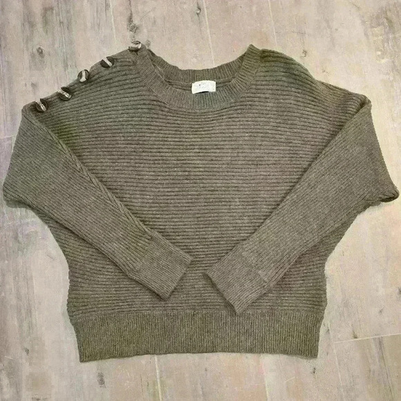 Proof Apparel Green Sweater With Button Detail - Picture 1 of 7